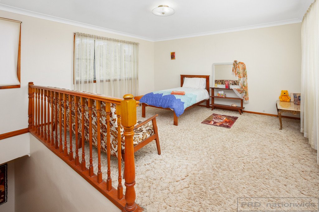 33 Robert Street TENAMBIT 9