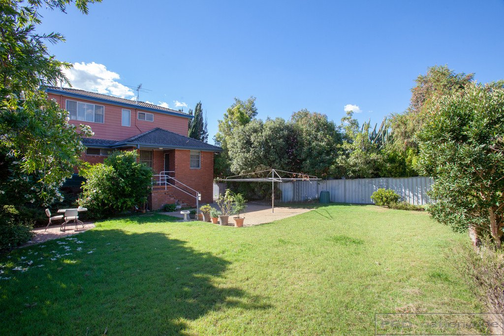 33 Robert Street TENAMBIT 15