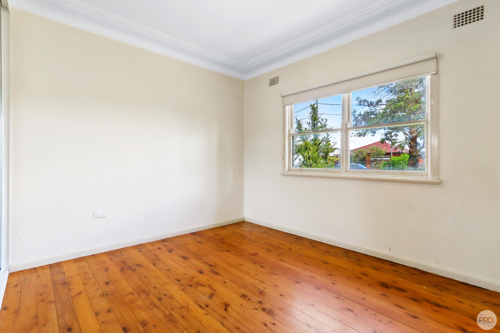33 Rodley Ave  PENRITH 8