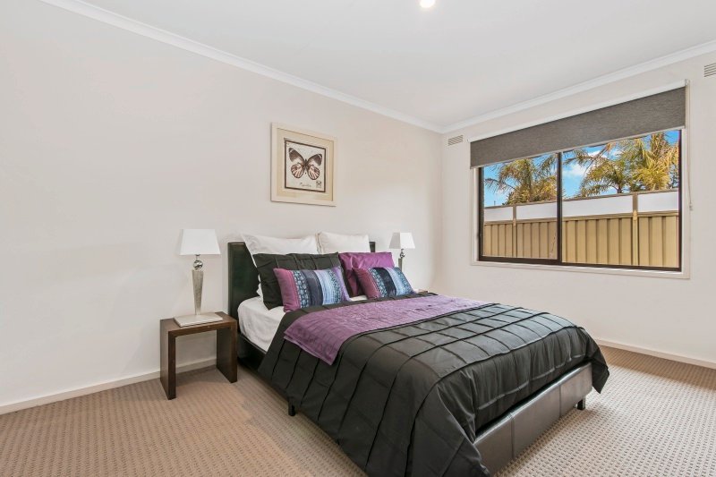 33 Ryalls Lane STRATHFIELDSAYE 12