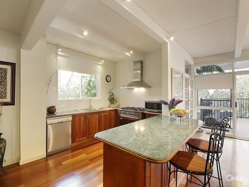 Gallery: 33 Sandford Street
