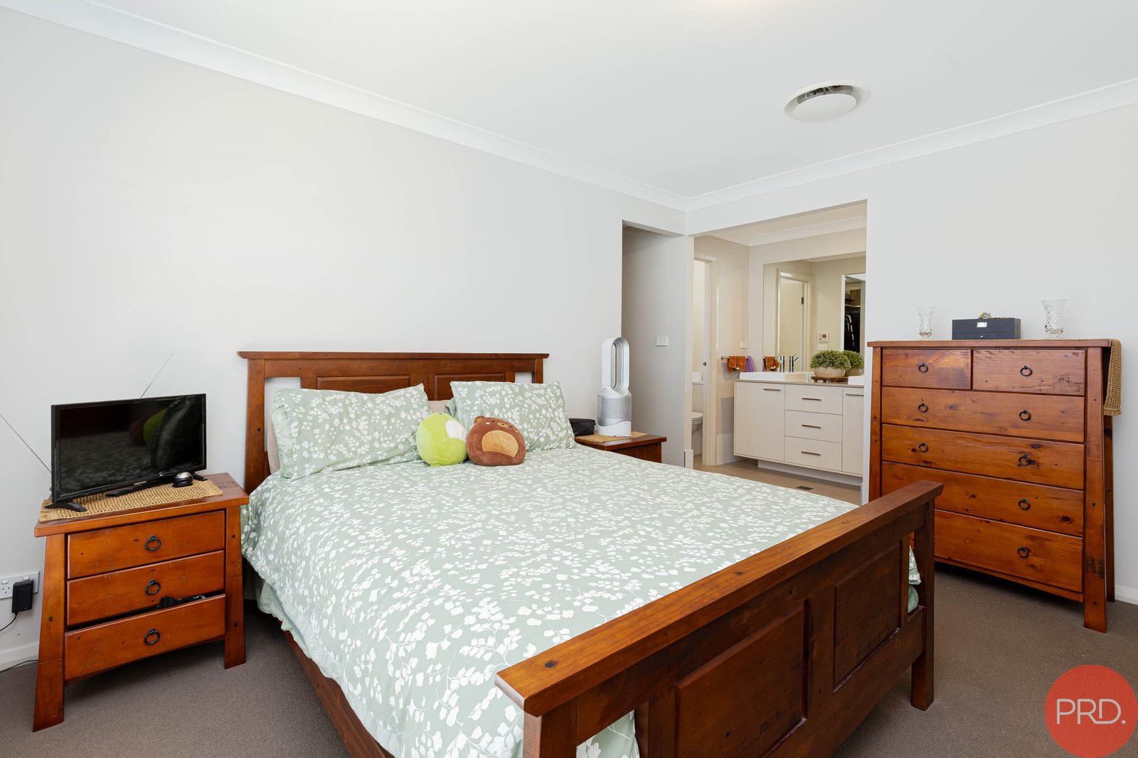 33 Sandridge Street THORNTON 22
