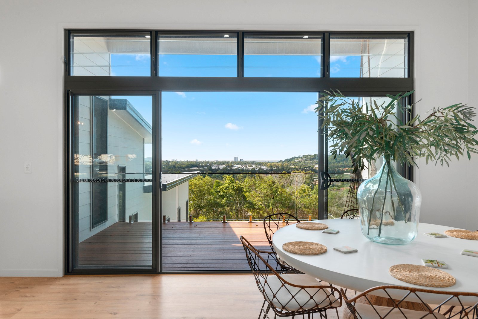 33 Sawtell Drive CURRUMBIN WATERS 2