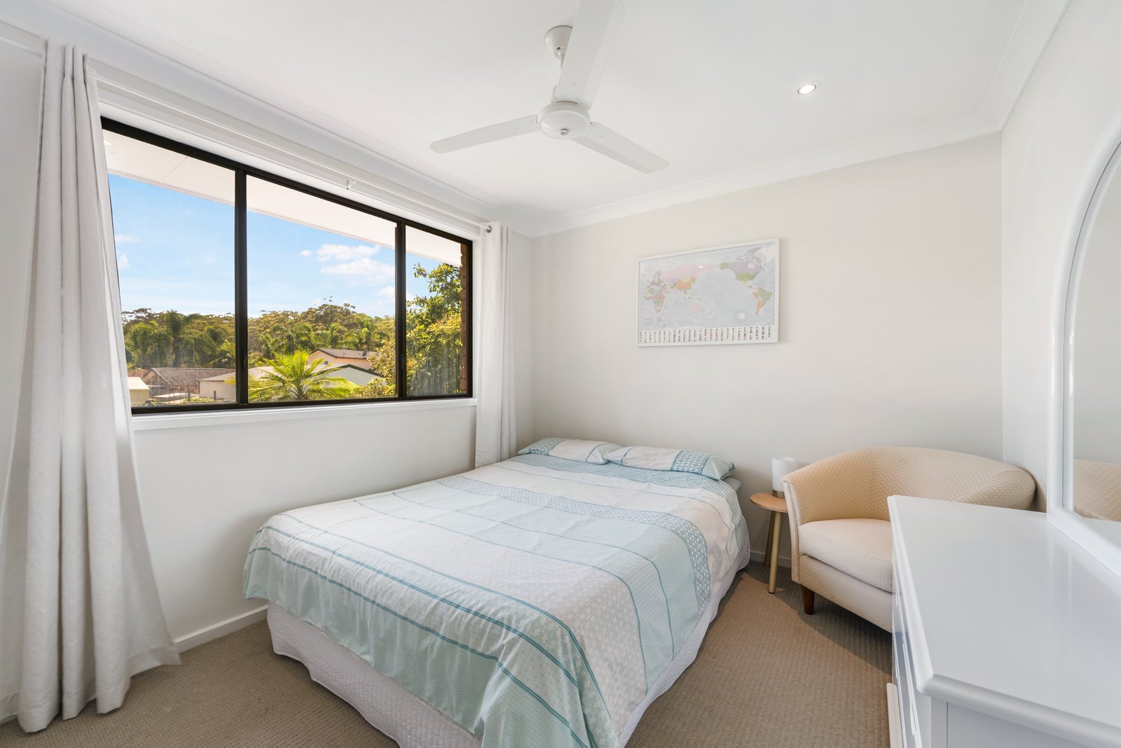 33 Scarborough Way DUNBOGAN 17