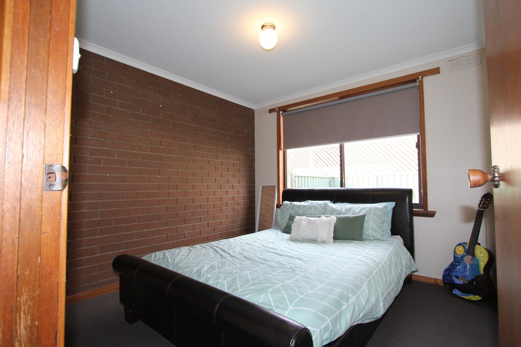 3/3 Shakespeare Avenue MOUNT HELEN 4