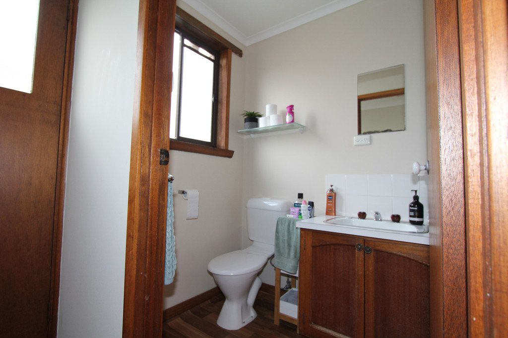 3/3 Shakespeare Avenue MOUNT HELEN 7