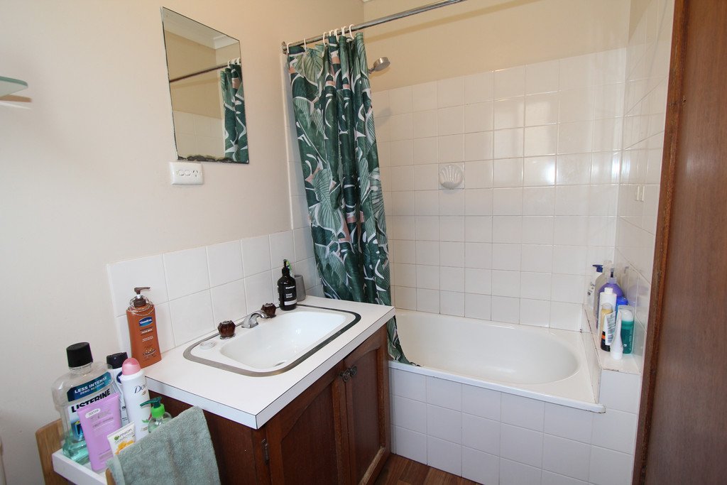 3/3 Shakespeare Avenue MOUNT HELEN 8