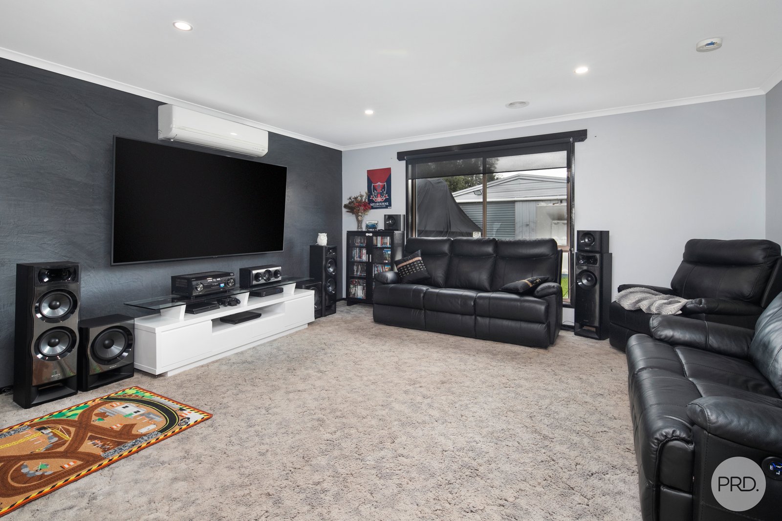 33 Shari Drive DELACOMBE 2