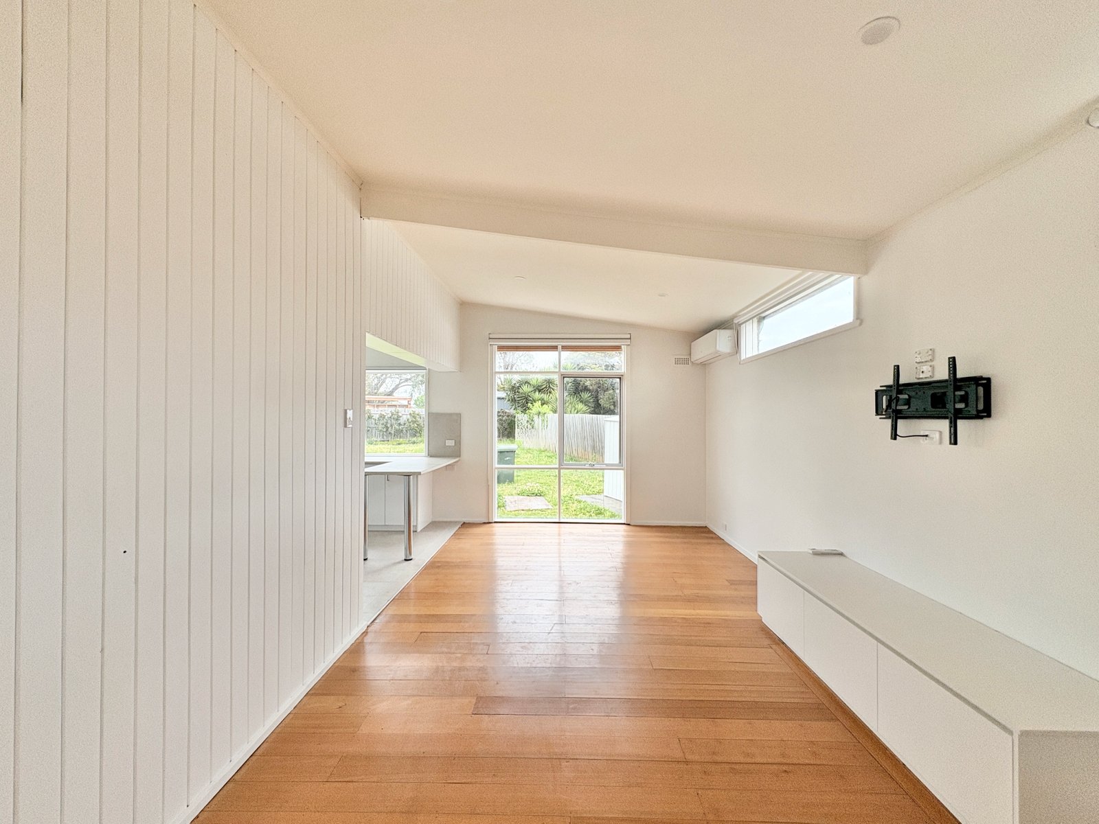 Gallery: 33 Simons Road