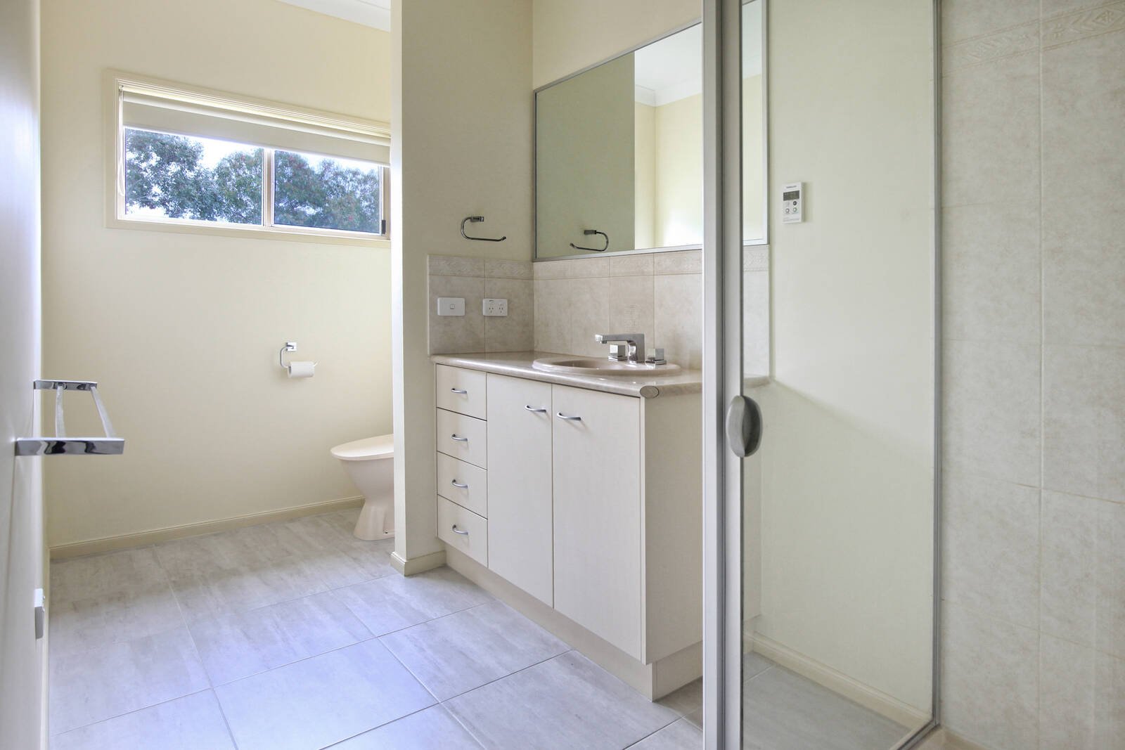 Real Estate and Property in 33 South Lane, Kyneton, VIC