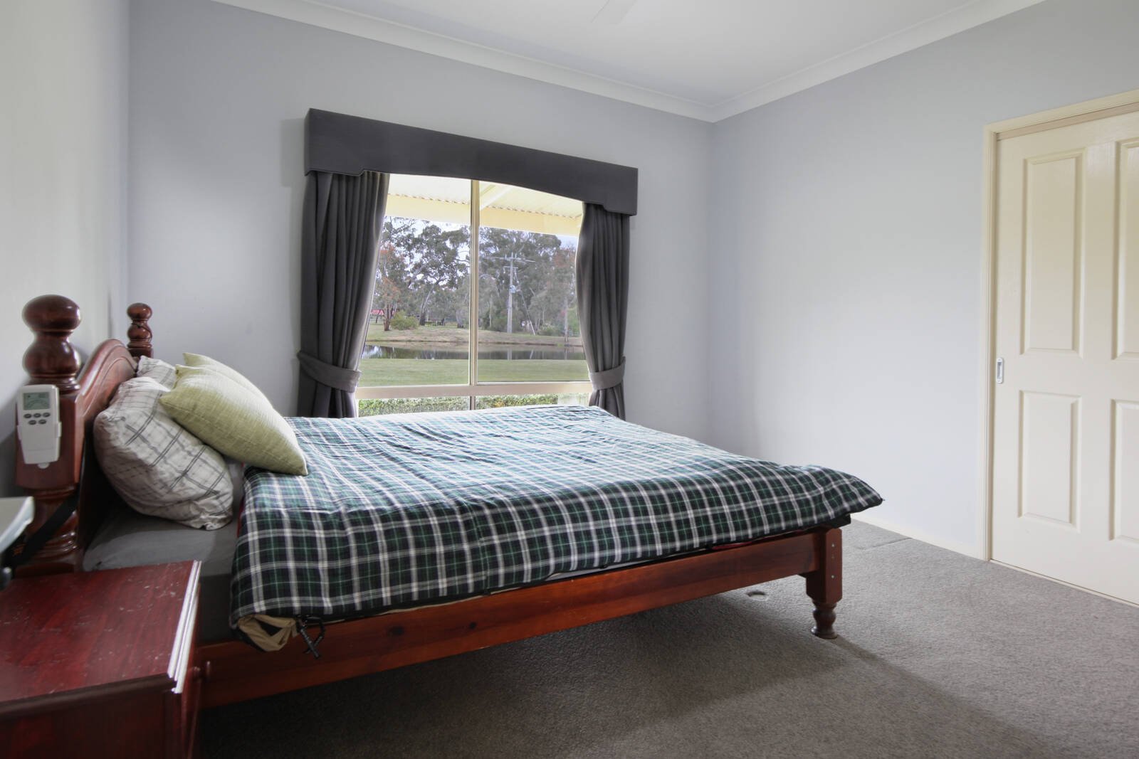 Real Estate and Property in 33 South Lane, Kyneton, VIC