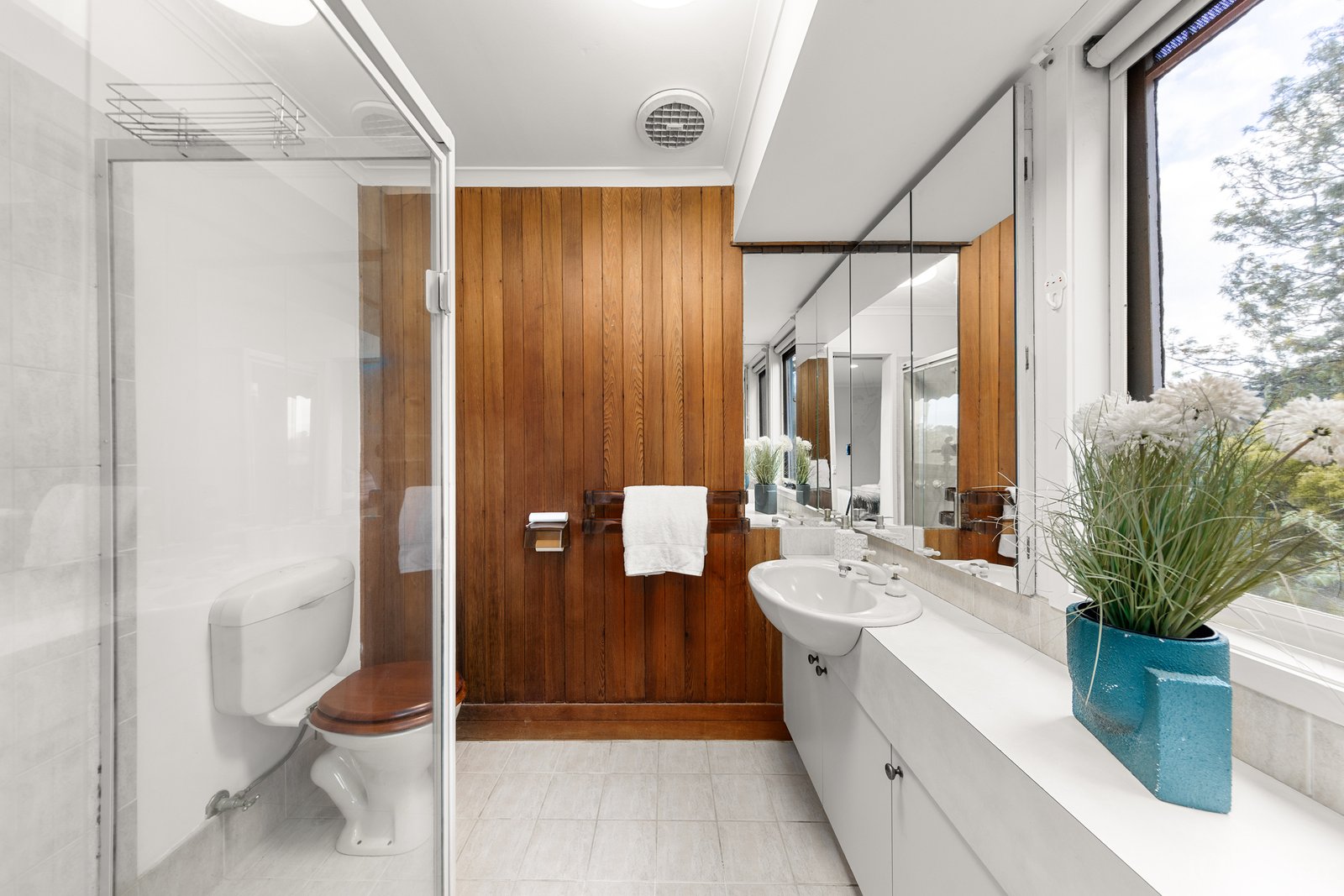 Real Estate and Property in 33 Spring Valley Drive, Templestowe, VIC