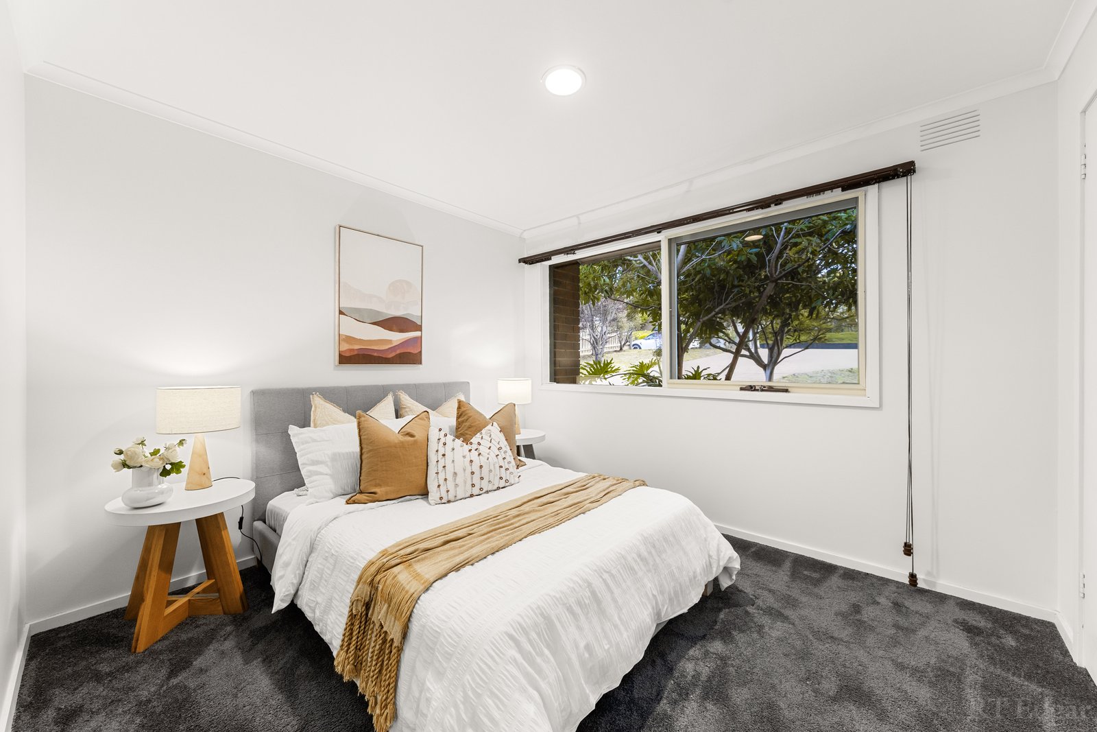 Real Estate and Property in 33 Spring Valley Drive, Templestowe, VIC