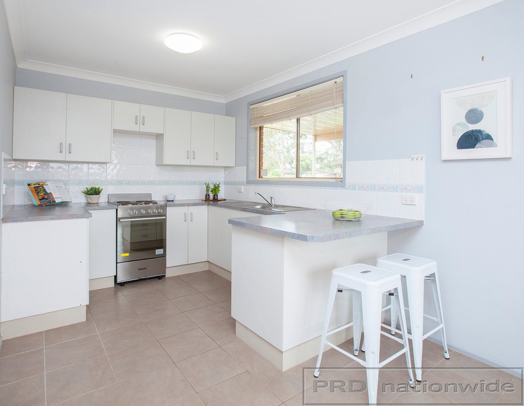 33 St Fagans Parade RUTHERFORD 8