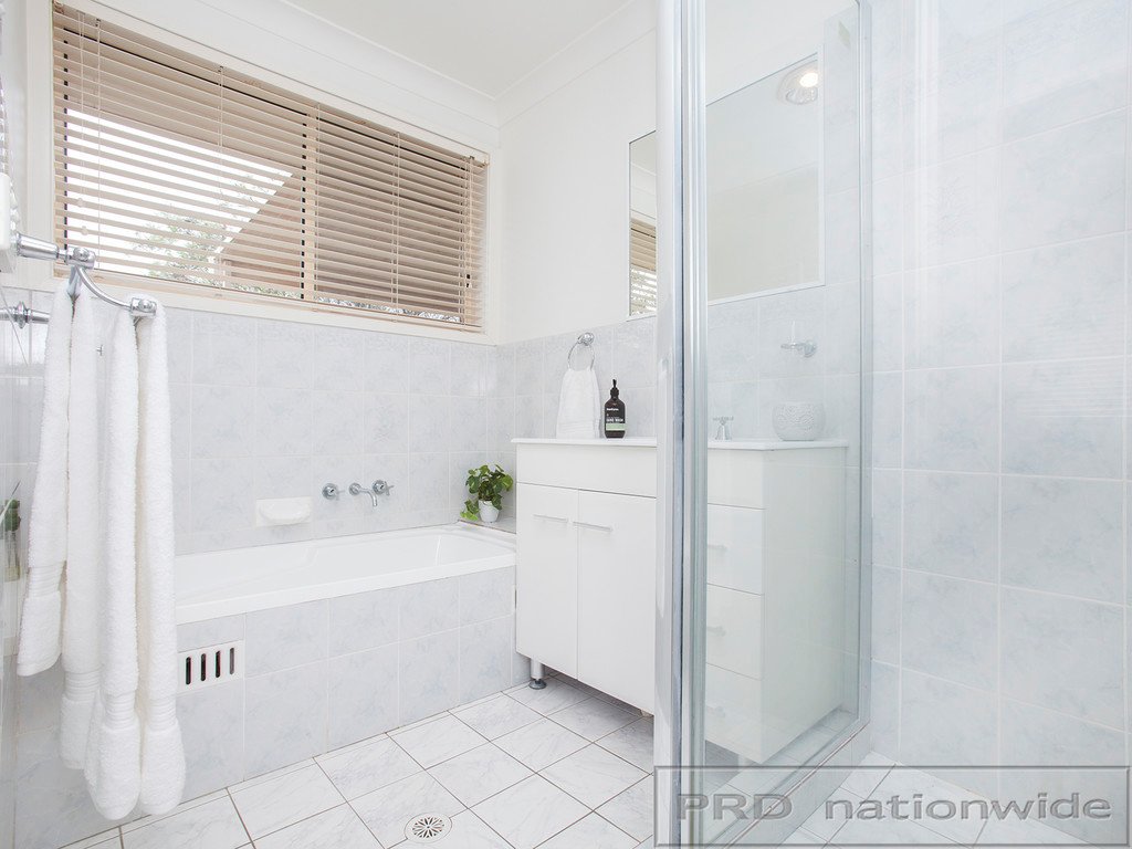 33 St Fagans Parade RUTHERFORD 9