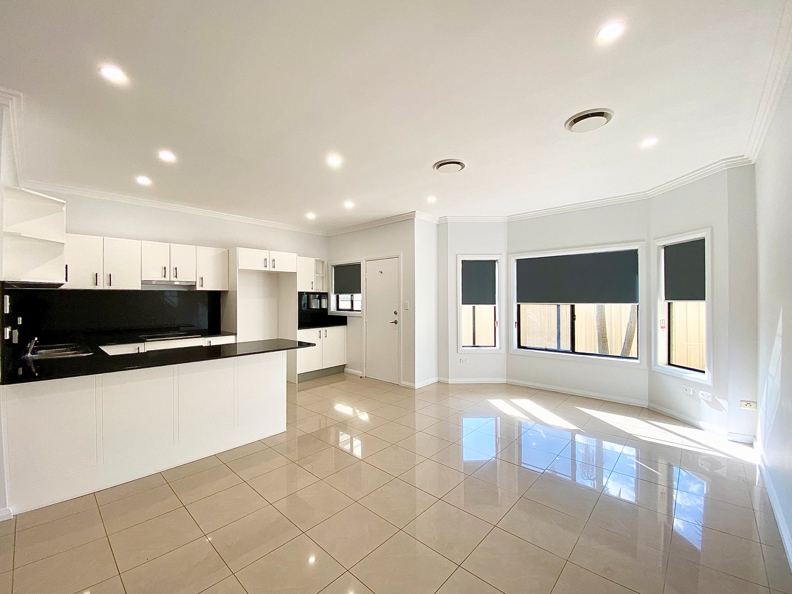 3/3 Starboard Close SALAMANDER BAY 4