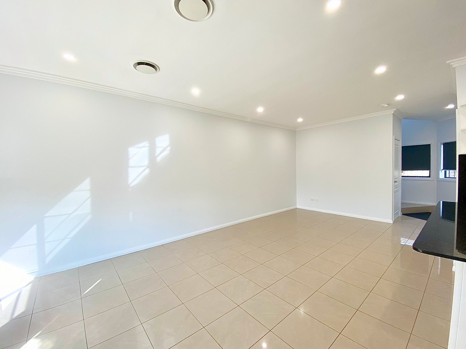 3/3 Starboard Close SALAMANDER BAY 8