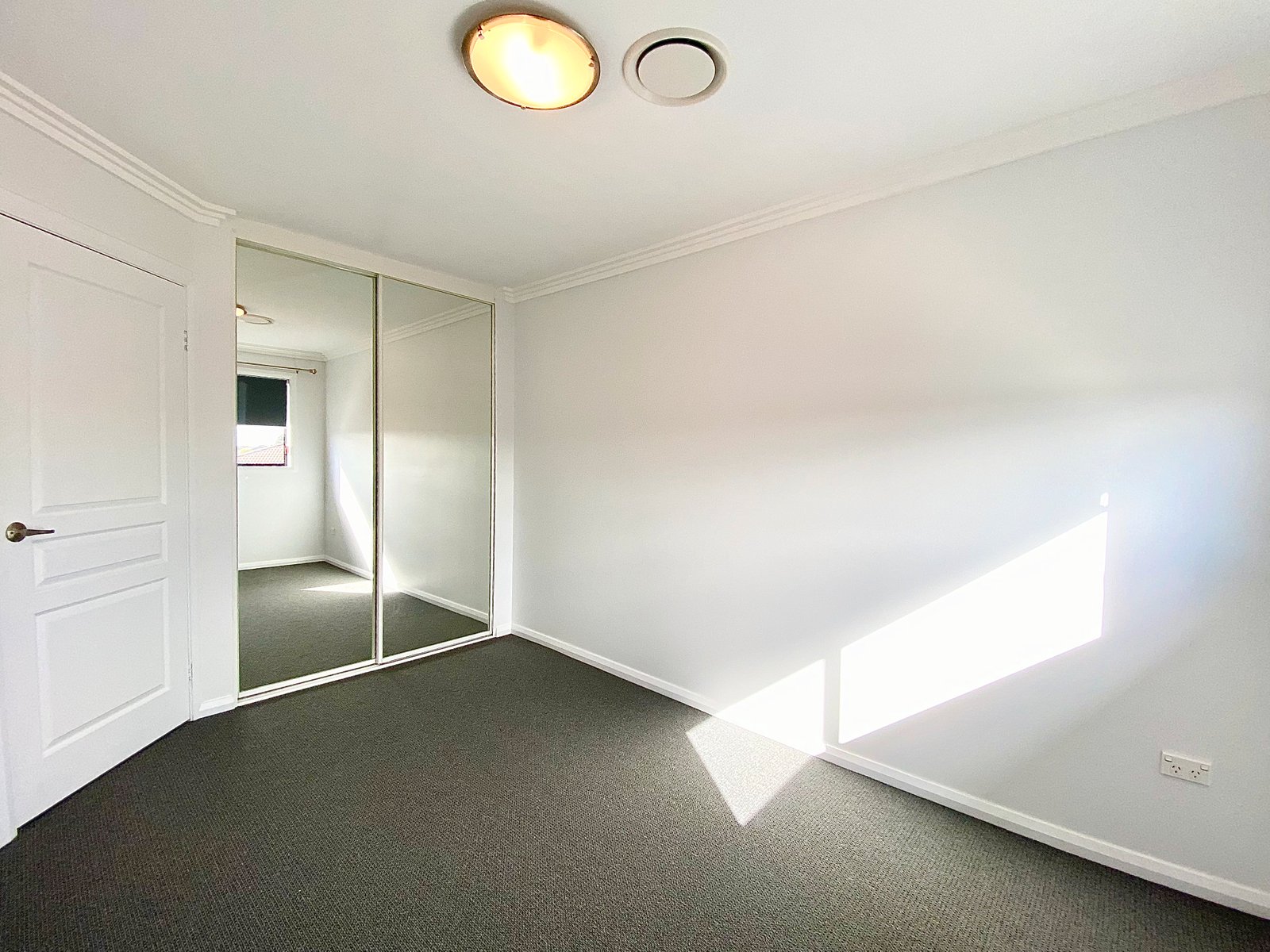 3/3 Starboard Close SALAMANDER BAY 19