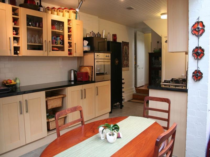 Gallery: 33 Stead Street