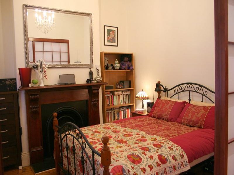 Gallery: 33 Stead Street
