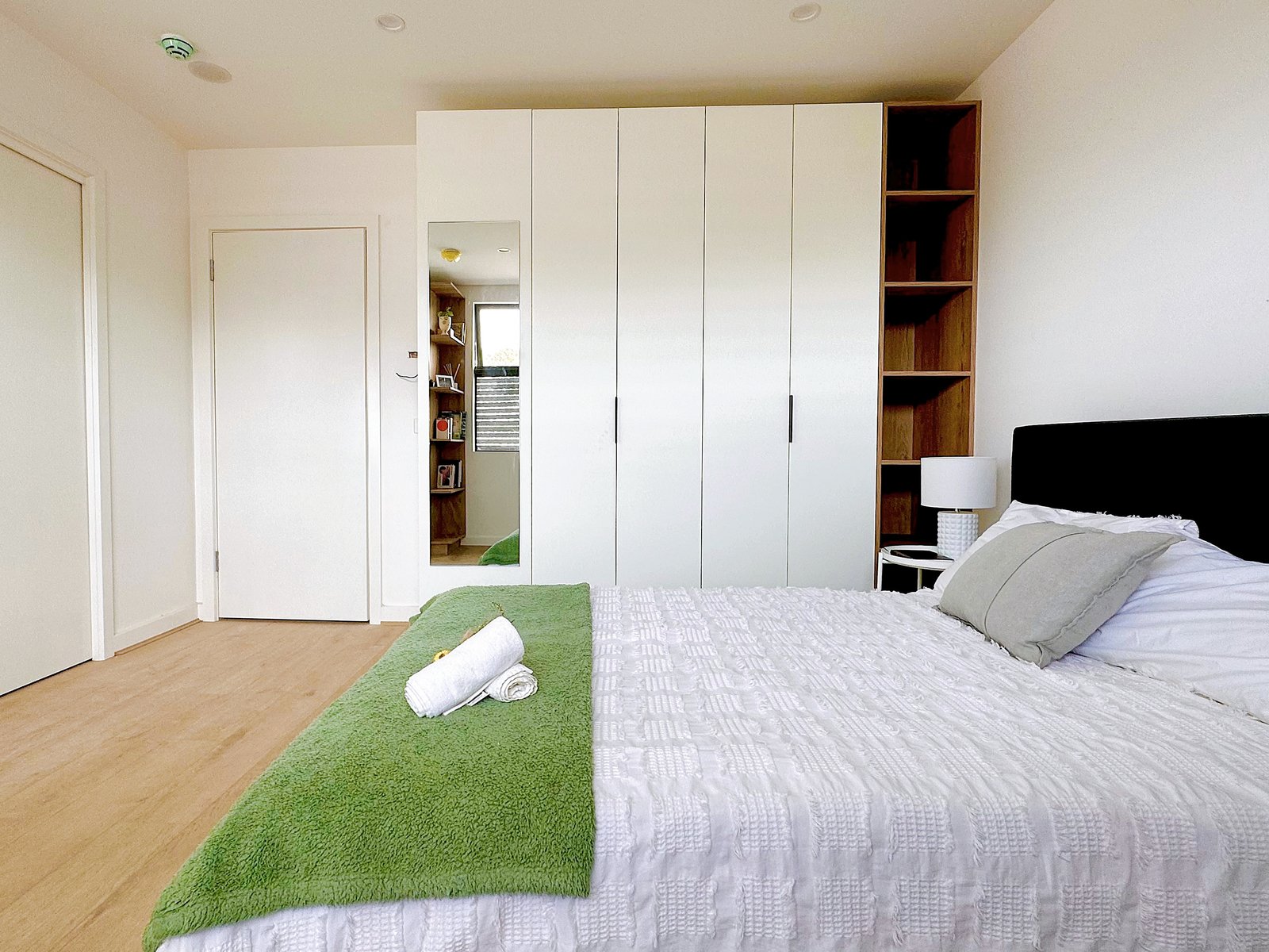 Real Estate and Property in 33 Stockdale Avenue, Clayton, VIC