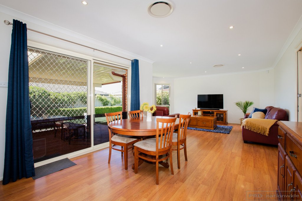 33 Strutt Crescent METFORD 5