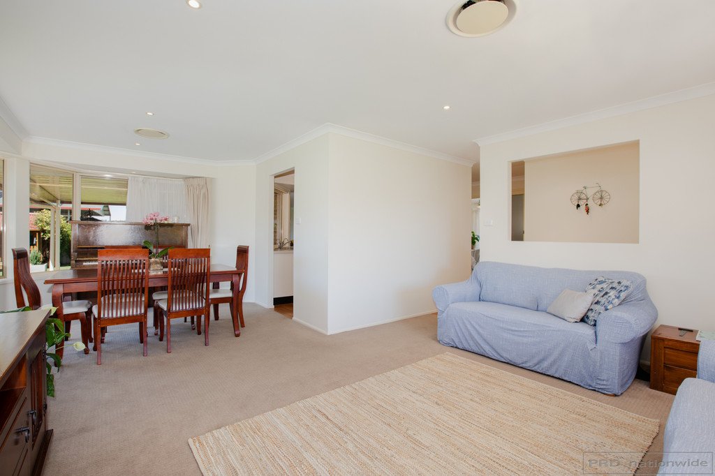 33 Strutt Crescent METFORD 10