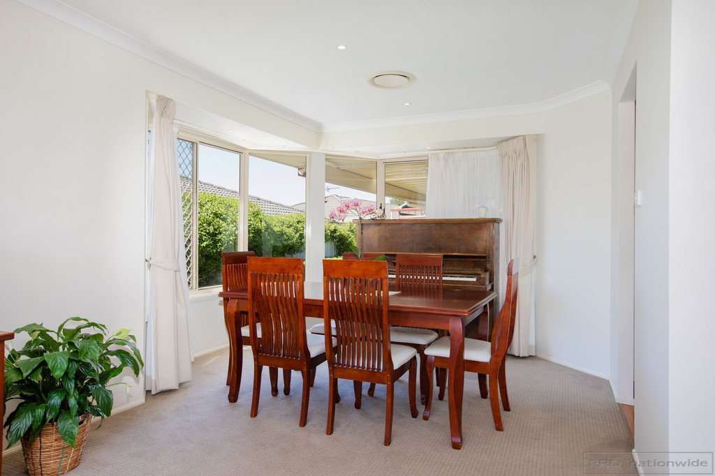 33 Strutt Crescent METFORD 11