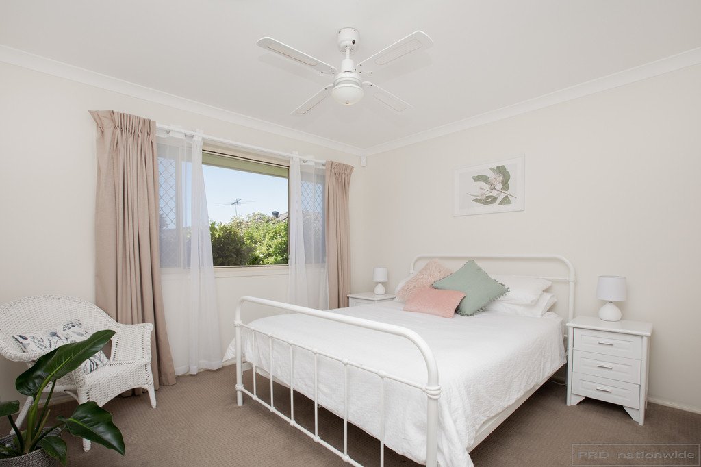 33 Strutt Crescent METFORD 12