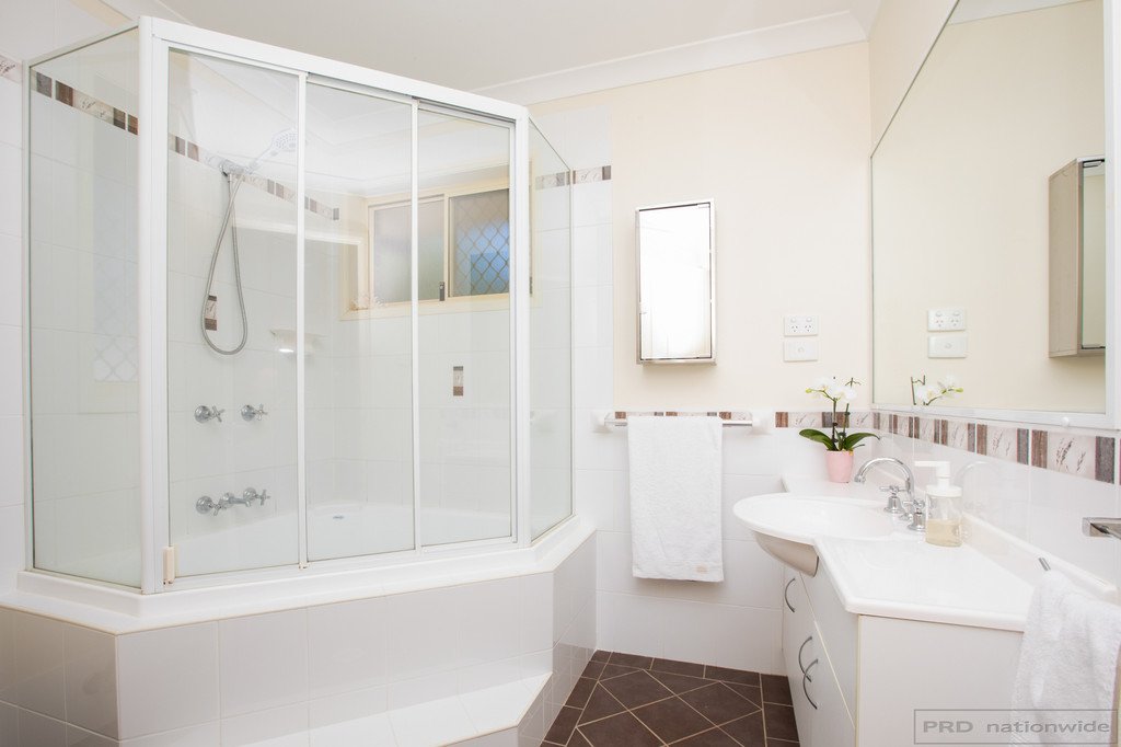 33 Strutt Crescent METFORD 13