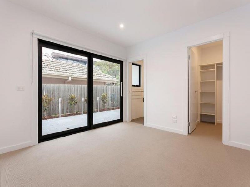 Real Estate and Property in 3/3 Summerlea Grove, Hawthorn, VIC