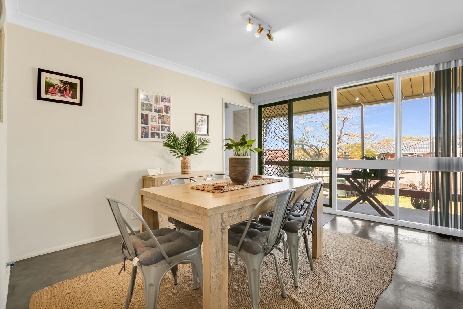 33 Tallawong Crescent DAPTO 2