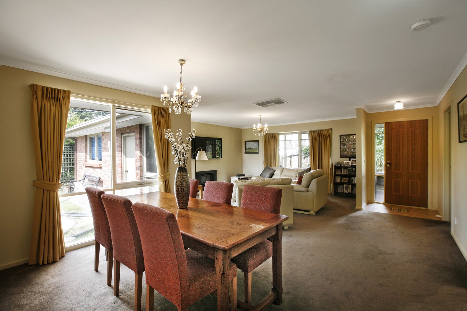 Real Estate and Property in 33 Tennyson Street, Woodend, VIC