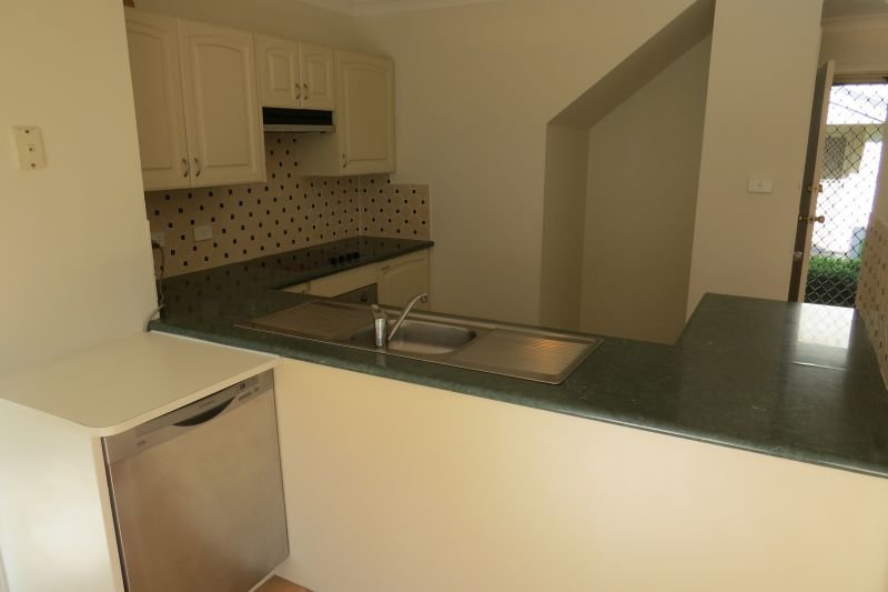3/3 Thurlow Avenue NELSON BAY 3