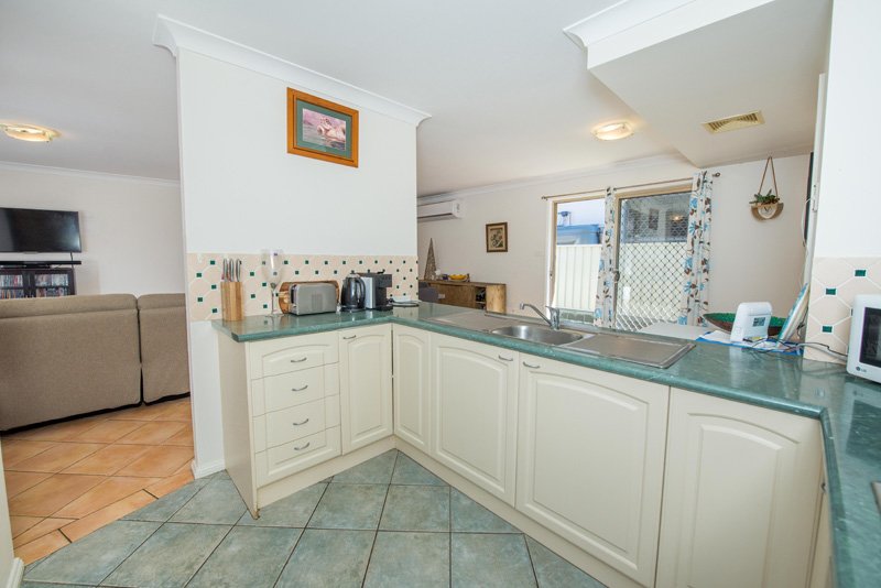 3/3 Thurlow Avenue NELSON BAY 3