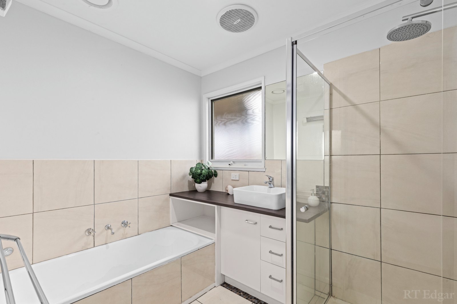 Real Estate and Property in 33 Trevally Drive, Ocean Grove, VIC