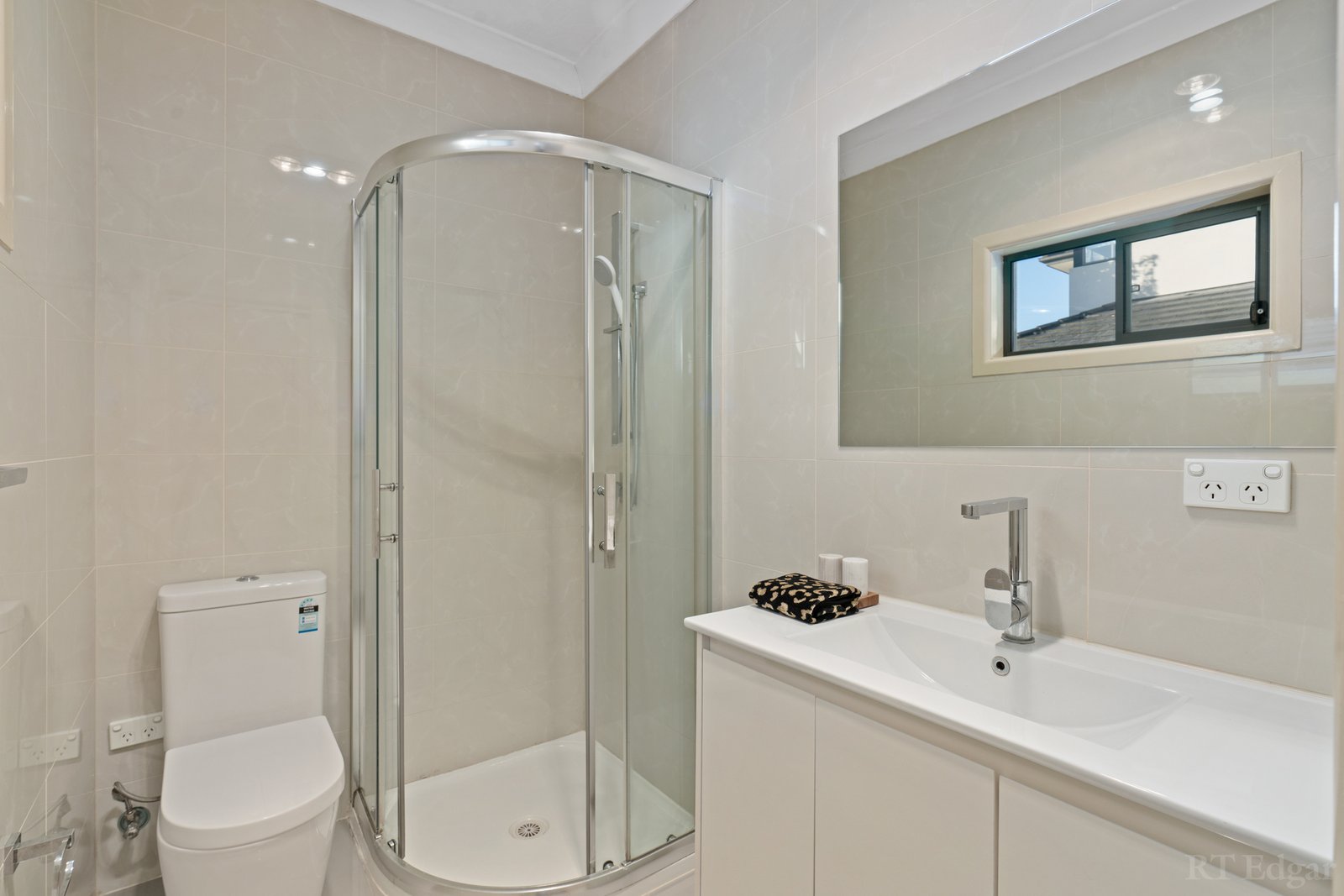 Real Estate and Property in 33 Twyford Street, Box Hill North, VIC