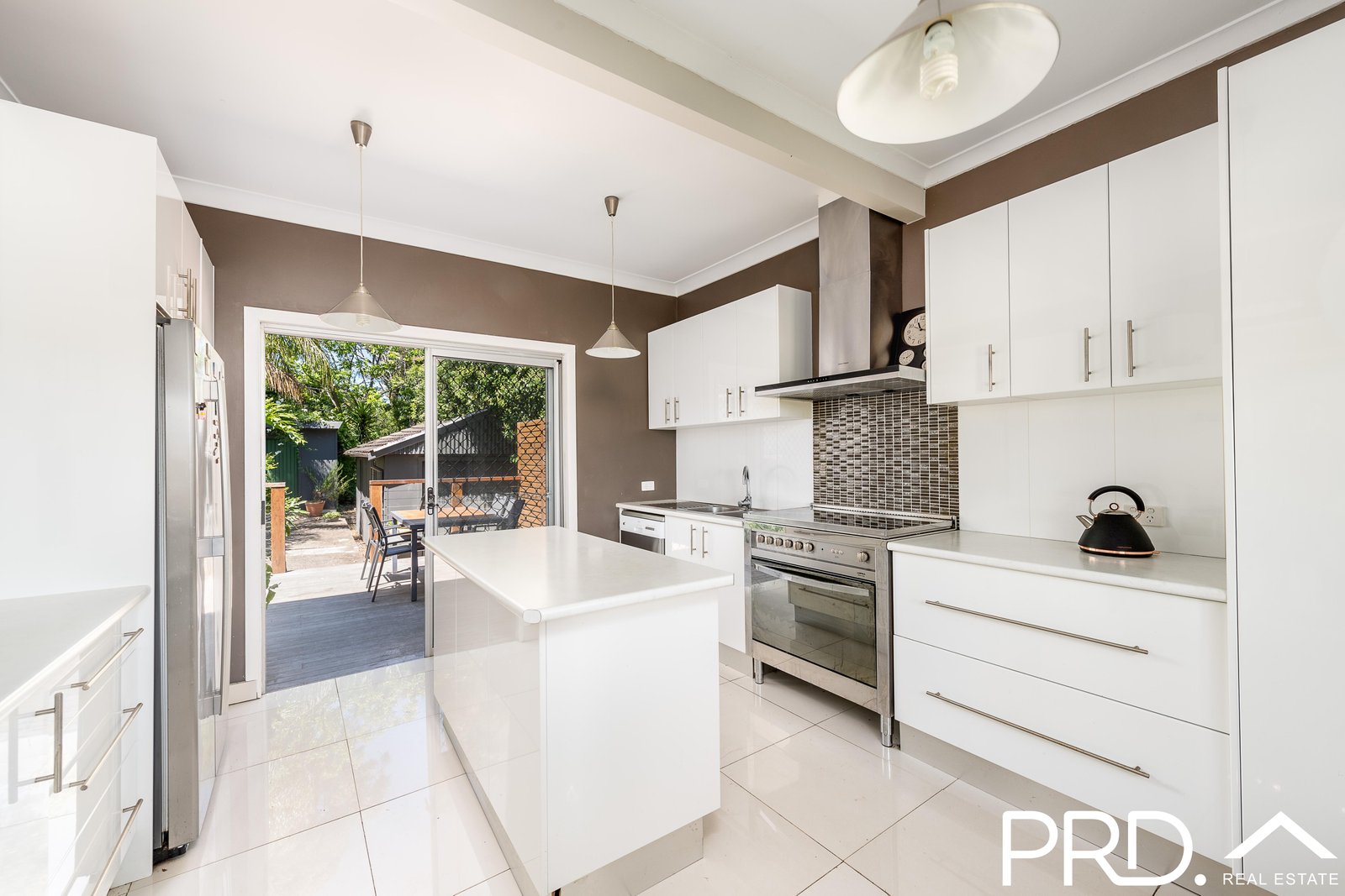 33 Tyalgum Ave  PANANIA 3