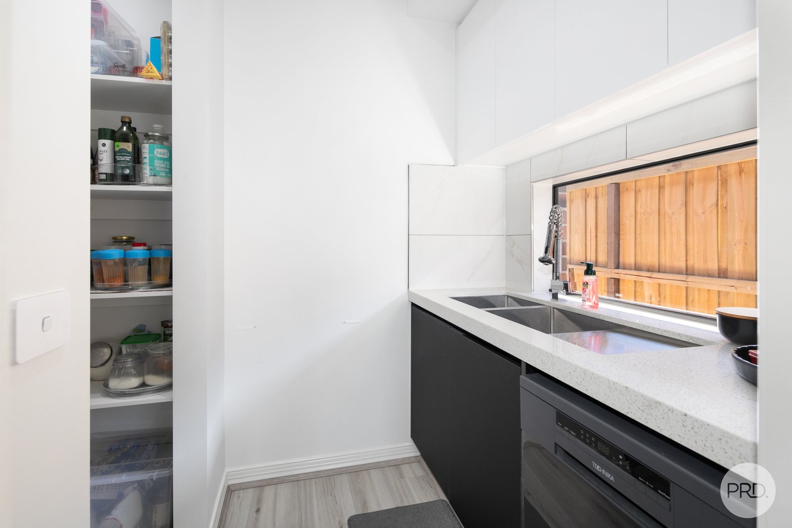 33 Valberg Street WINTER VALLEY 6