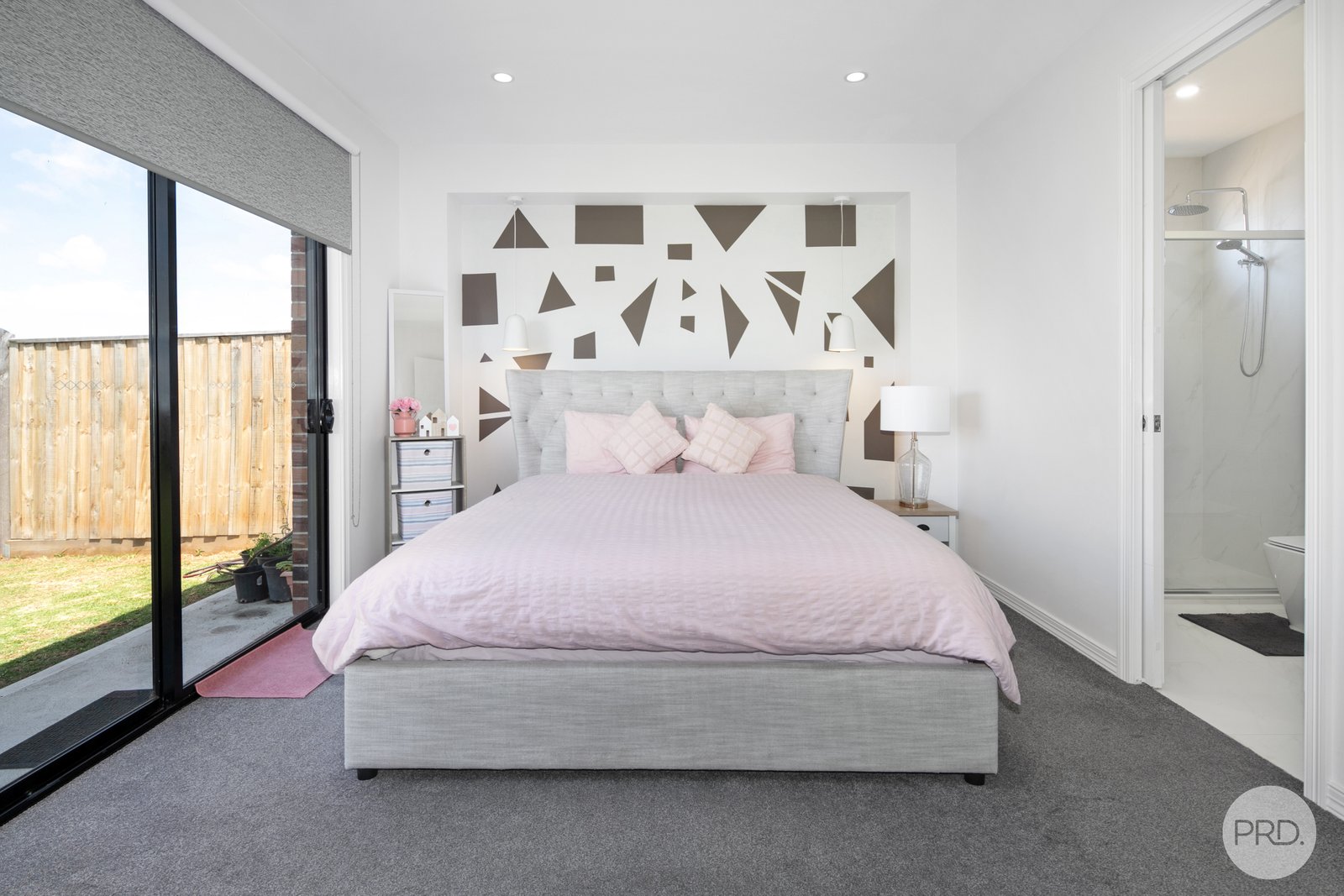 33 Valberg Street WINTER VALLEY 12