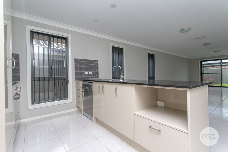 33 Veronia Street MARSDEN PARK 10