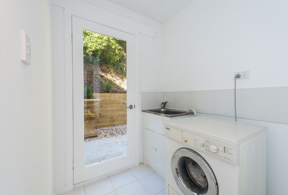 33 Victoria Parade NELSON BAY 13