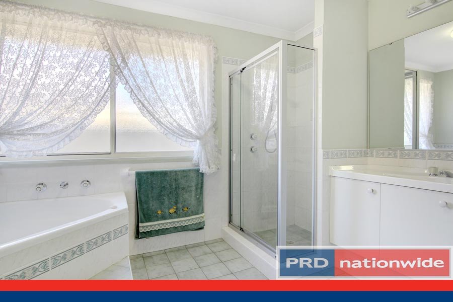 33 Waitara Parade HURSTVILLE GROVE 5