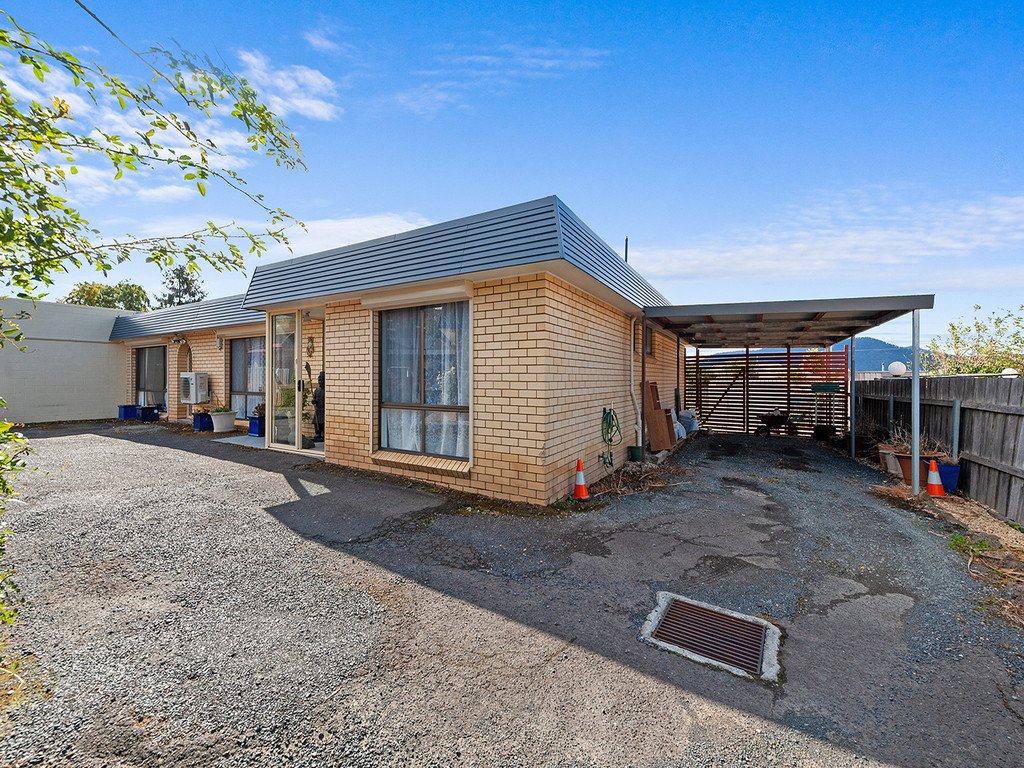 3/3 Walgett Place GLENORCHY 2