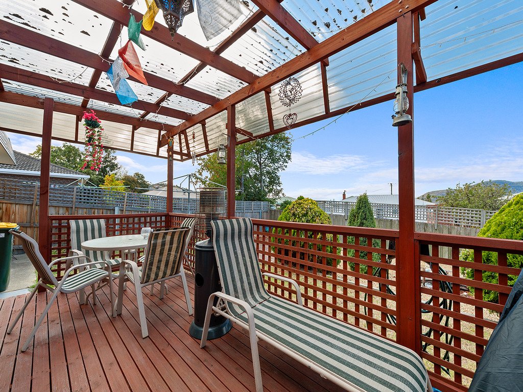 3/3 Walgett Place GLENORCHY 13