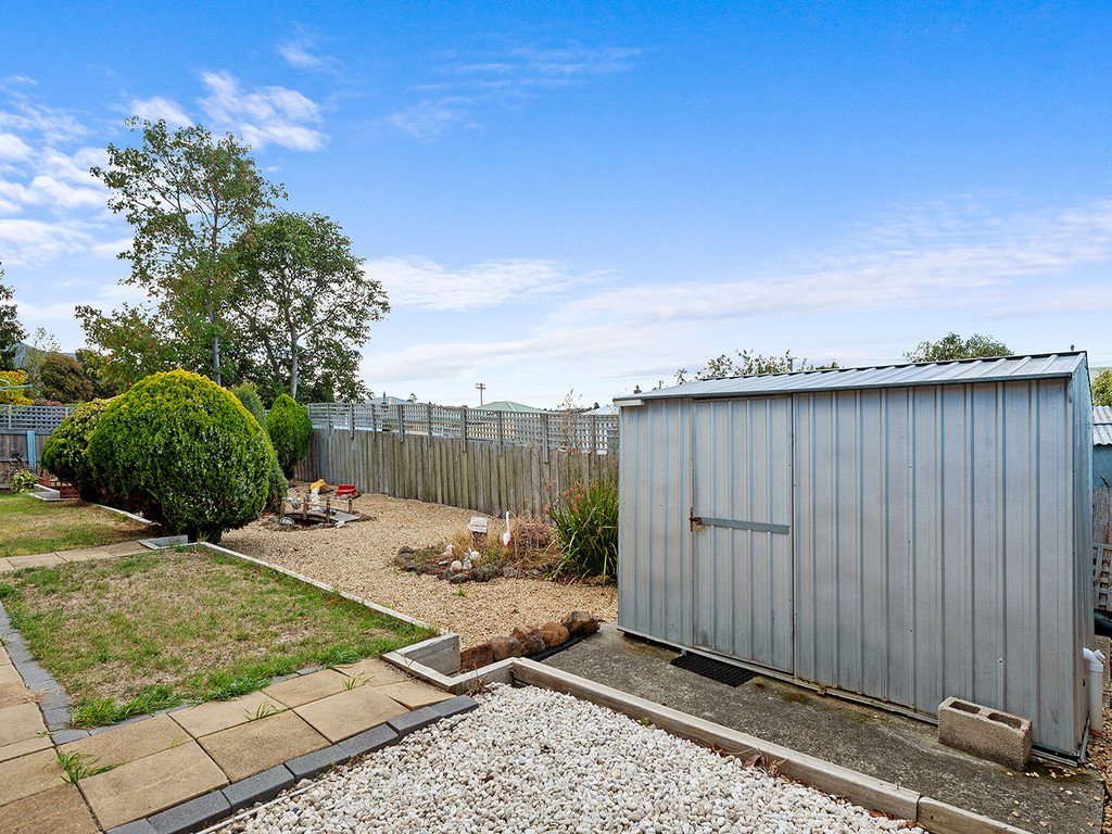 3/3 Walgett Place GLENORCHY 17