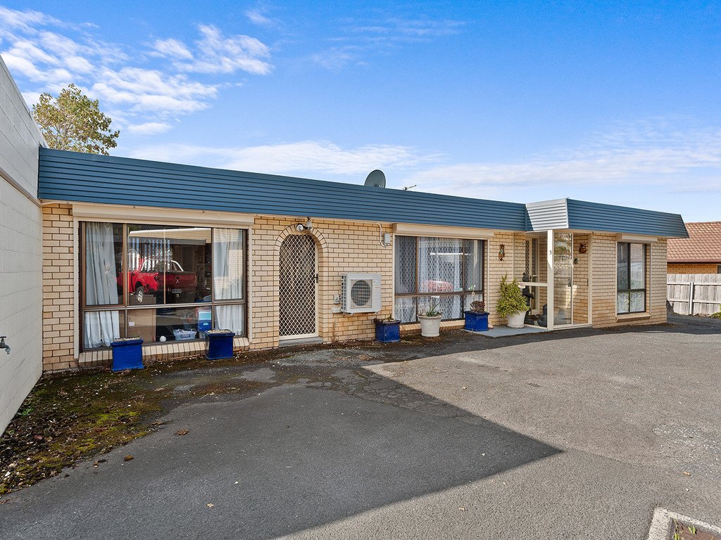 3/3 Walgett Place GLENORCHY 19