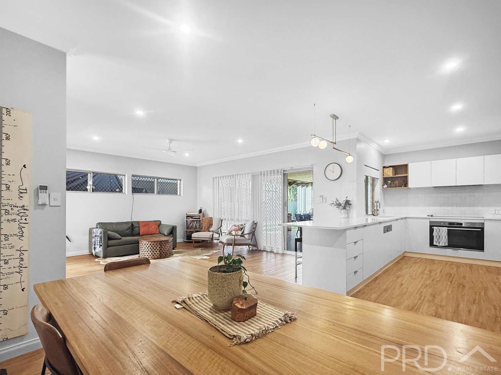 33 Walkington Circle MILLARS WELL 12