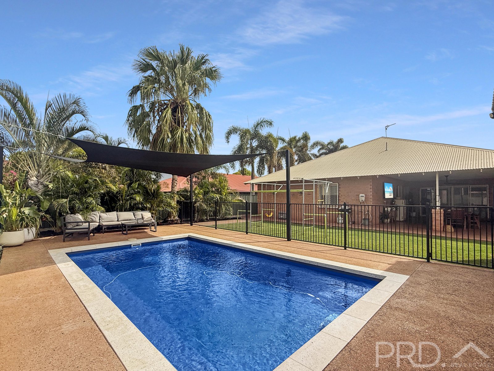 33 Walkington Circle MILLARS WELL 14