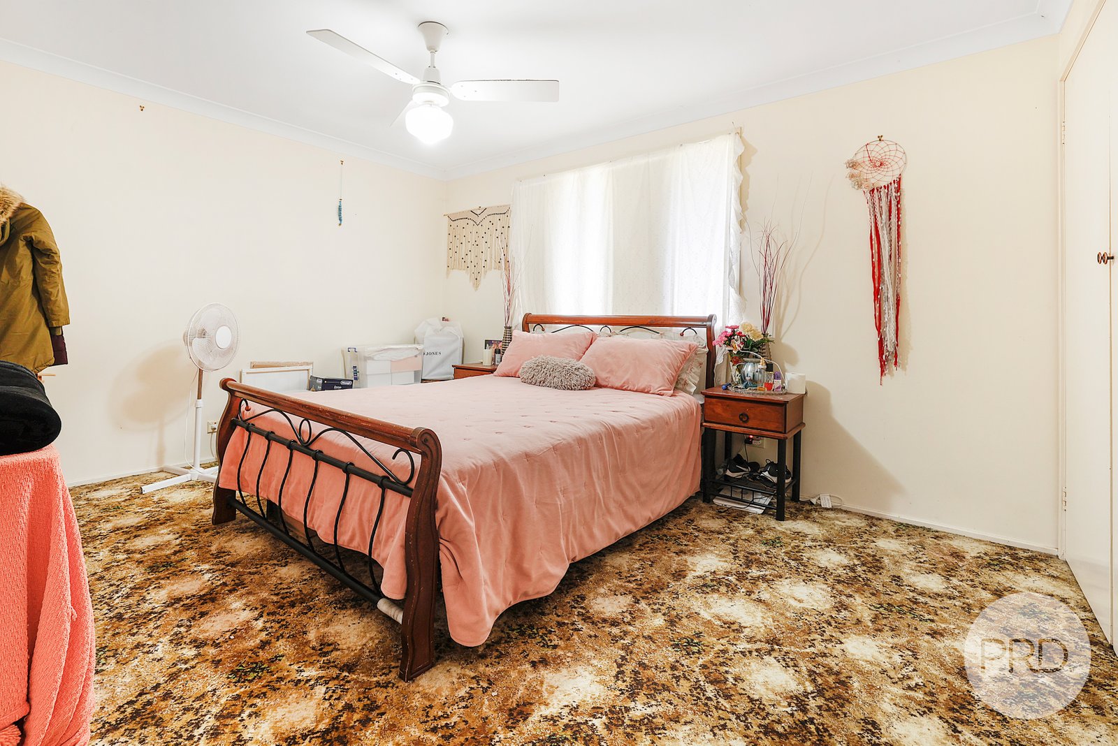 33 Waree Drive TAMWORTH 11